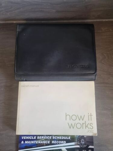 Honda Jazz Owners Manual Handbook Manual + Wallet 08-14 - Picture 2 of 5