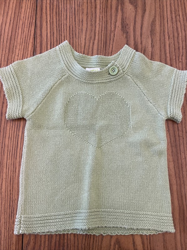 Girls Crazy 8 sweater, size 7/8