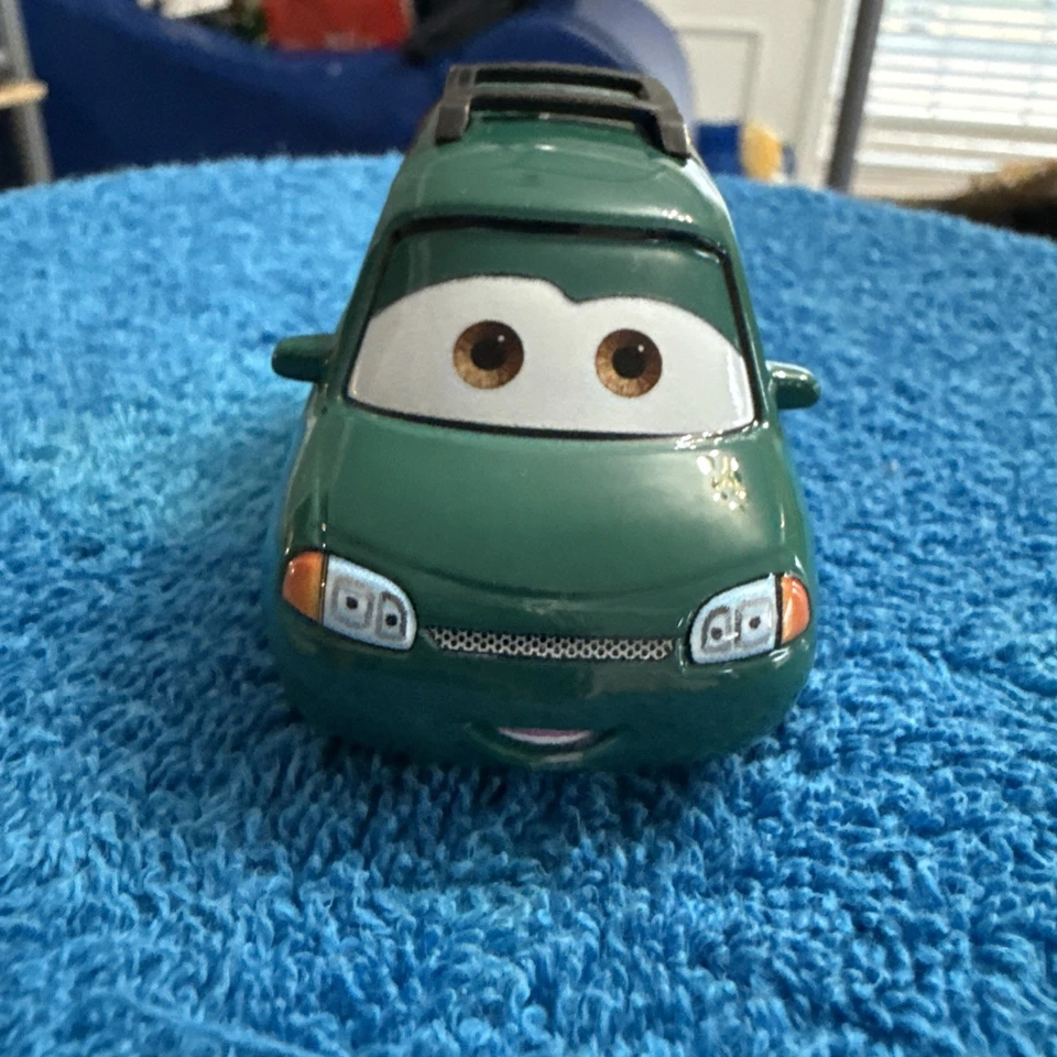 Disney/Pixar Cars Colin Bohrev 2022 Foto 2 de 4