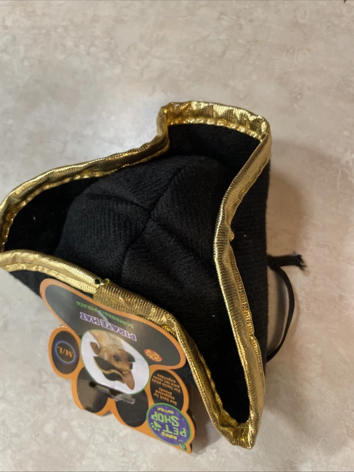 Disfraz de pirata perro pequeño Chihuahua Halloween sombrero negro y dorado Foto 4 de 4