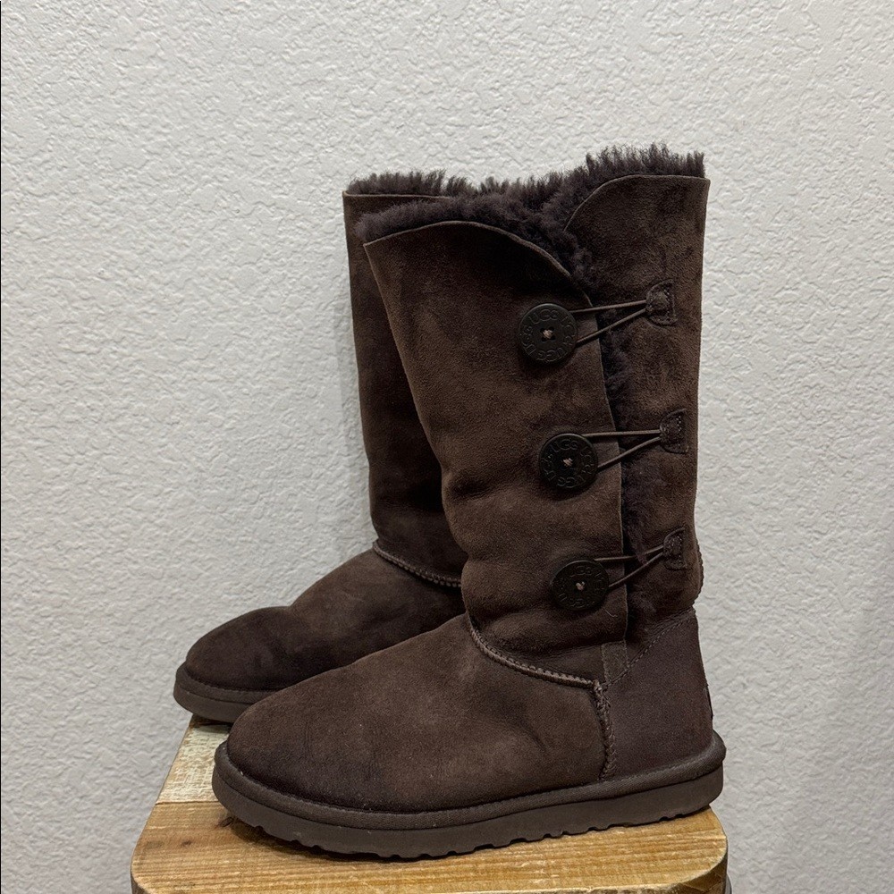 UGG Bailey Button Triplet Three Button Brown Boot… - image 4