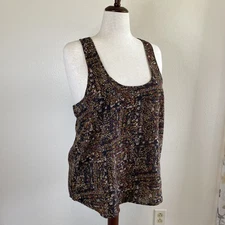 Kismet Boho Ditsy Floral Lightweight Deep Neckline Tank. Ladies XL