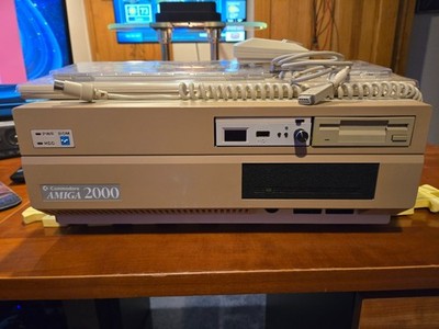 Commodore Amiga 2000 Desktop Computer
