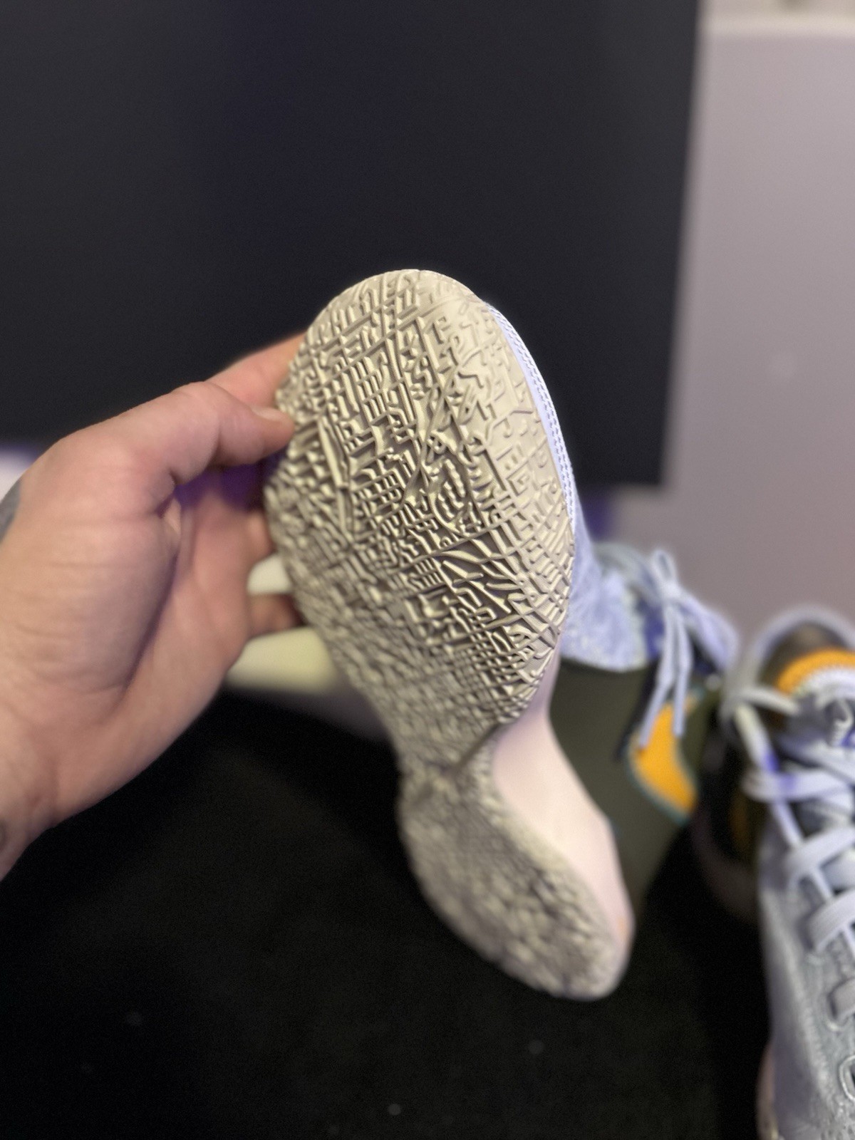 Nike LeBron Low Top Basketball Sneakers Light Blue Yellow Synthetic Lace Up thumbnail 2