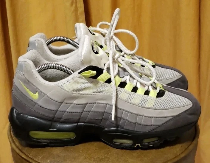 Preços baixos em Nike Air Max 95 OG 2015 Neon | eBay