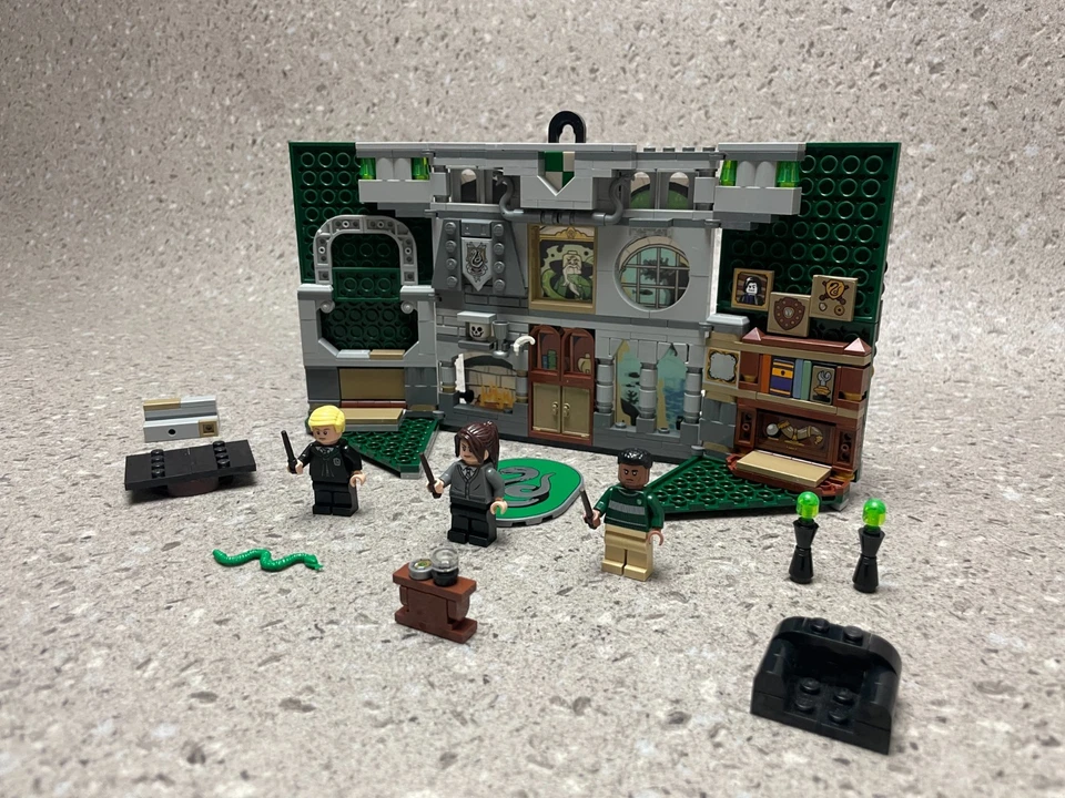 LEGO Harry Potter 76410 Slytherin House Banner, Foto 4 von 5