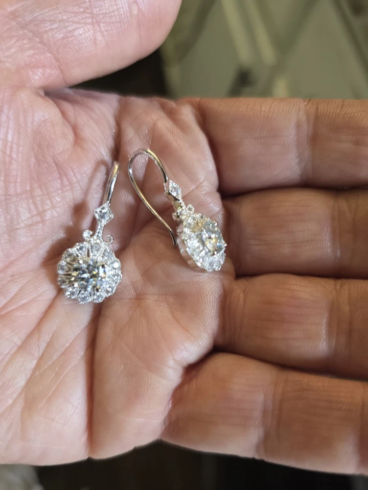 2.19 克拉 VVS1 冰白色莫桑石 925 纯银吊坠耳环 — 第 2/4 张图片