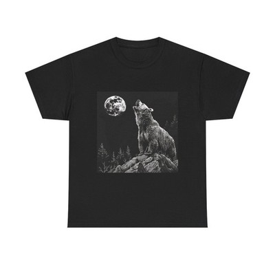 Howling Wolf Moon T Shirt Men Graphic Tee Wild Nature Aesthetic Streetwear Shirt
