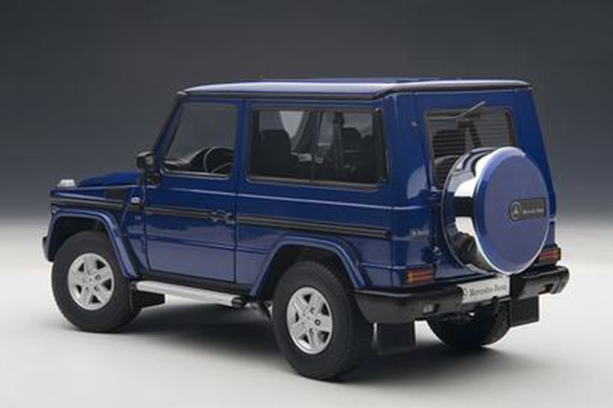 AUTOART MERCEDES BENZ G MODEL 90'S SWB BLUE 1:18*New Release