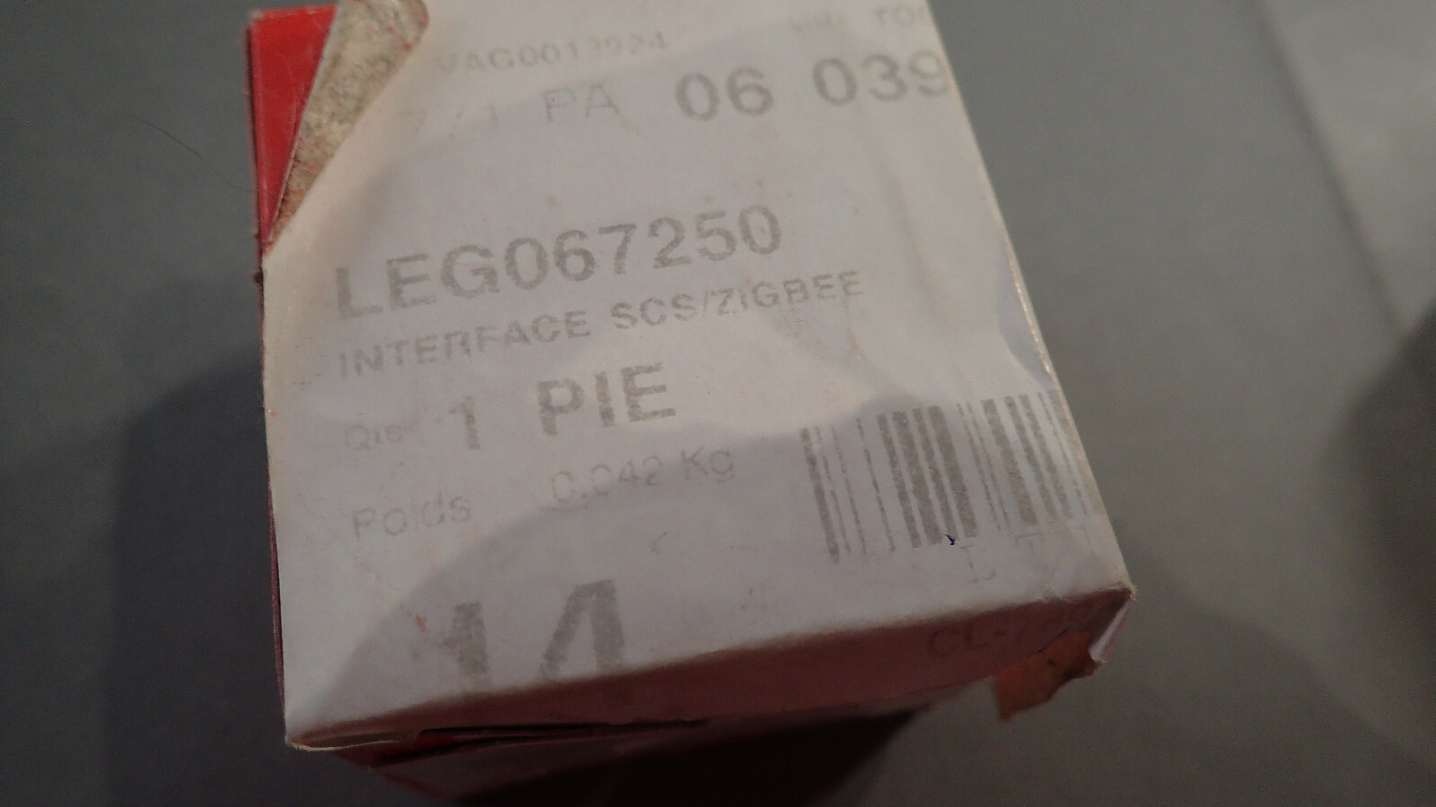 Interface Legrand 67250 pour piloter le BUS SCS en Zigbee