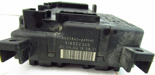 FUSE RELAY PANEL UNDER HOOD VOLVO XC70 2001-2004 GENUINE OEM 8637841 518322326 - Picture 2 of 4