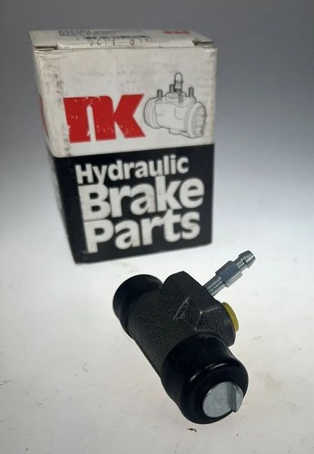 Original NK 804701 wheel brake cylinder for Audi 80 VW Golf 1 and 2 - Picture 2 of 4