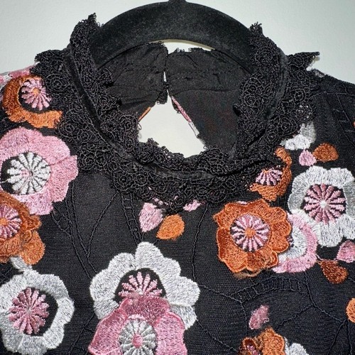 French Connection Lace Astrida 3D Embroidered Floral Mod XS Eur Black Size 4 US - Picture 6 of 17