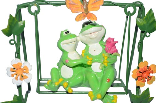 Figura Pareja Rana Oscilante Amor Kitsch Alambre Flores - Imagen 2 de 6