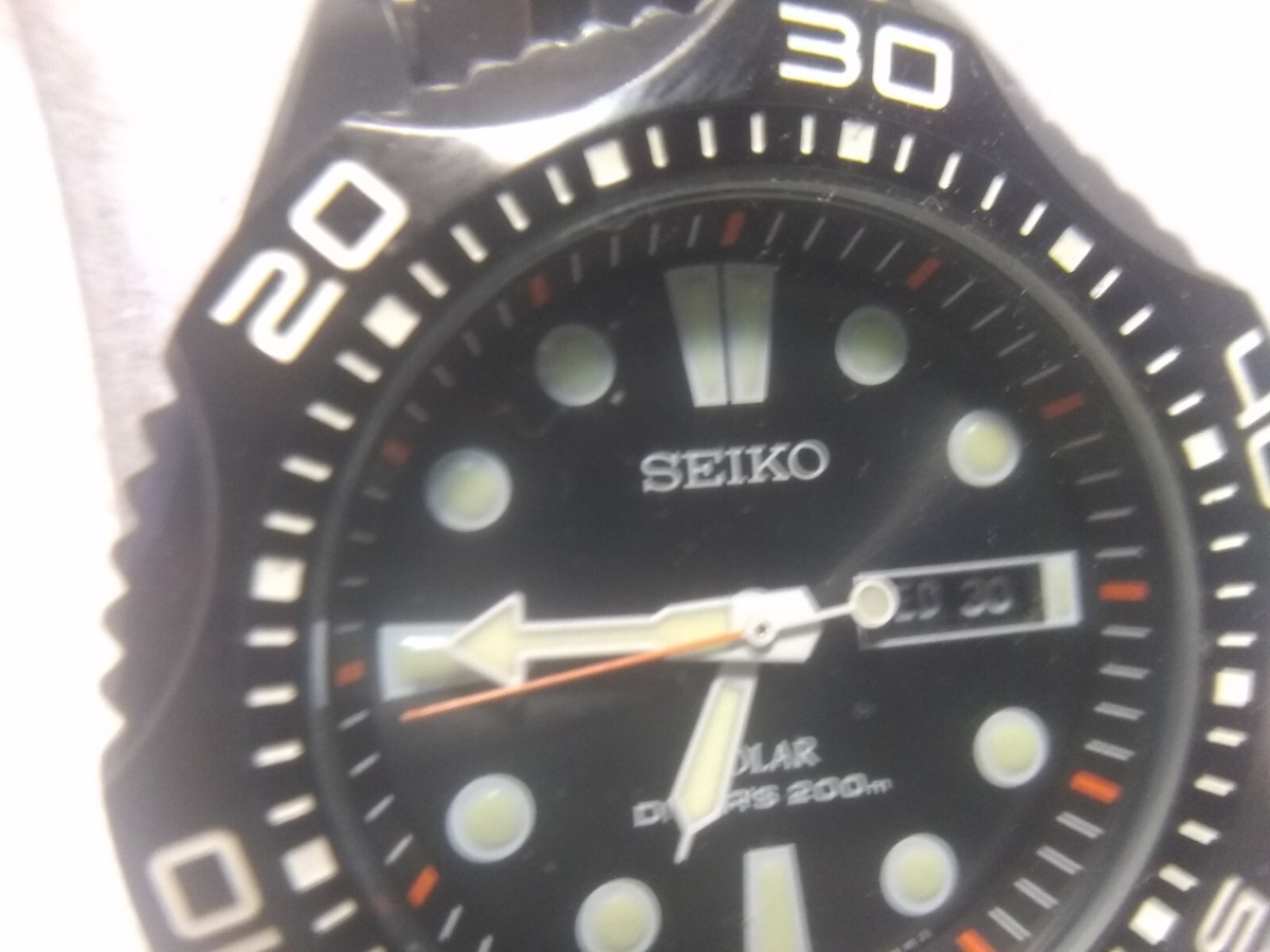 Seiko Solar Divers Men Watch V158-0AE0 Day Date 200m WR