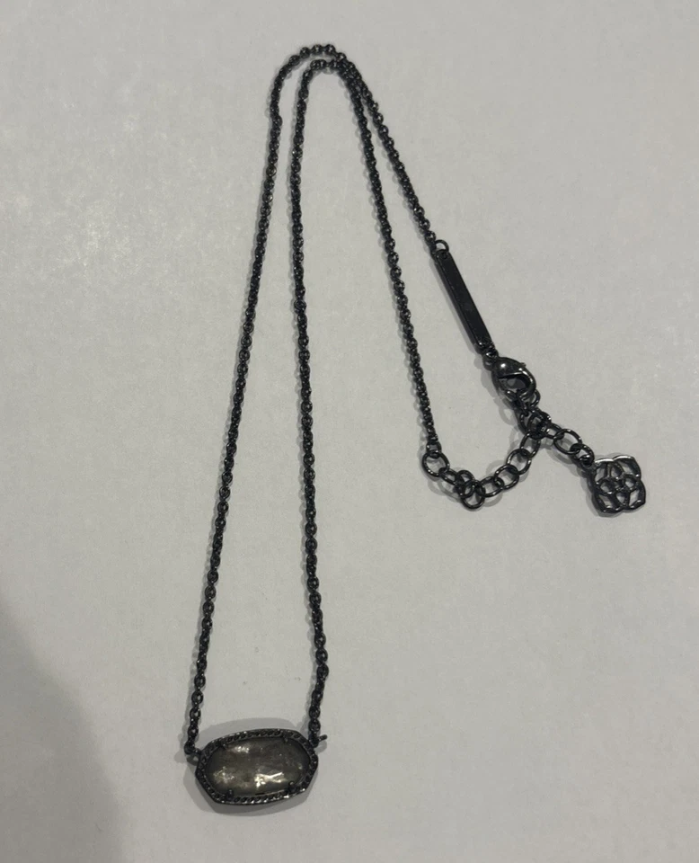 Collar Colgante Kendra Scott Elisa Gunmetal Negro Cadena Gris Vidrio Facetado Foto 2 de 4