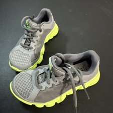 Kids Under Armour Sneakers Sz 12c