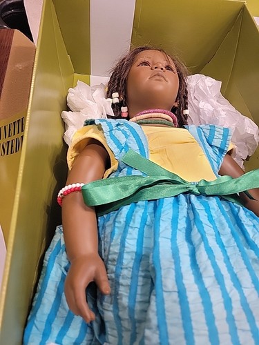 Annette Himstedt Ayoka 28" doll w/box And Pamphlet And COA - Bild 7 von 9