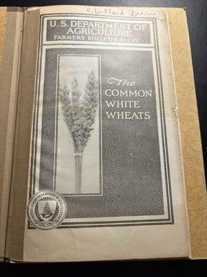 1922 USDA Common White Wheats Farmers Bulletin 1301 Antique Agriculture Bound