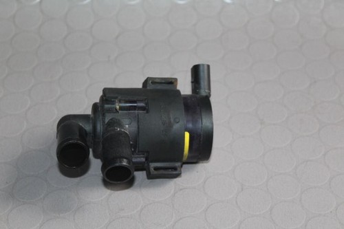 VW T5 Transporter 2.0 TDI 75KW CAAB Kühlmittelpumpe Wasserpumpe Pumpe 7E0122157