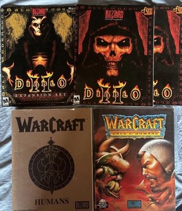 Blizzard Entertainment Game Manuals - Diablo 2 - Warcraft