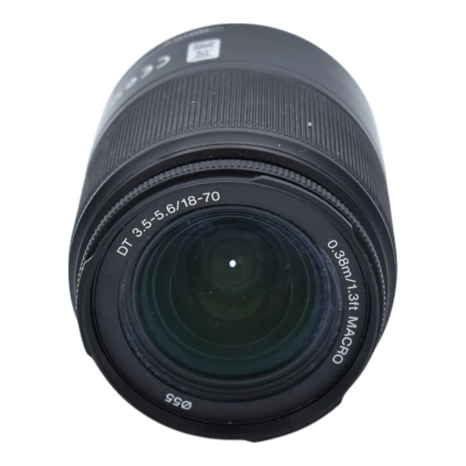 Sony 18-70mm f/3.5-5.6 DT A-Mount Autofocus Lens [55] With Caps; Hood - Image 3 of 4