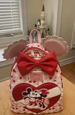 Mochila Loungefly Disney Mickey & Minnie Día de San Valentín Orejas Chocolate Perfumada