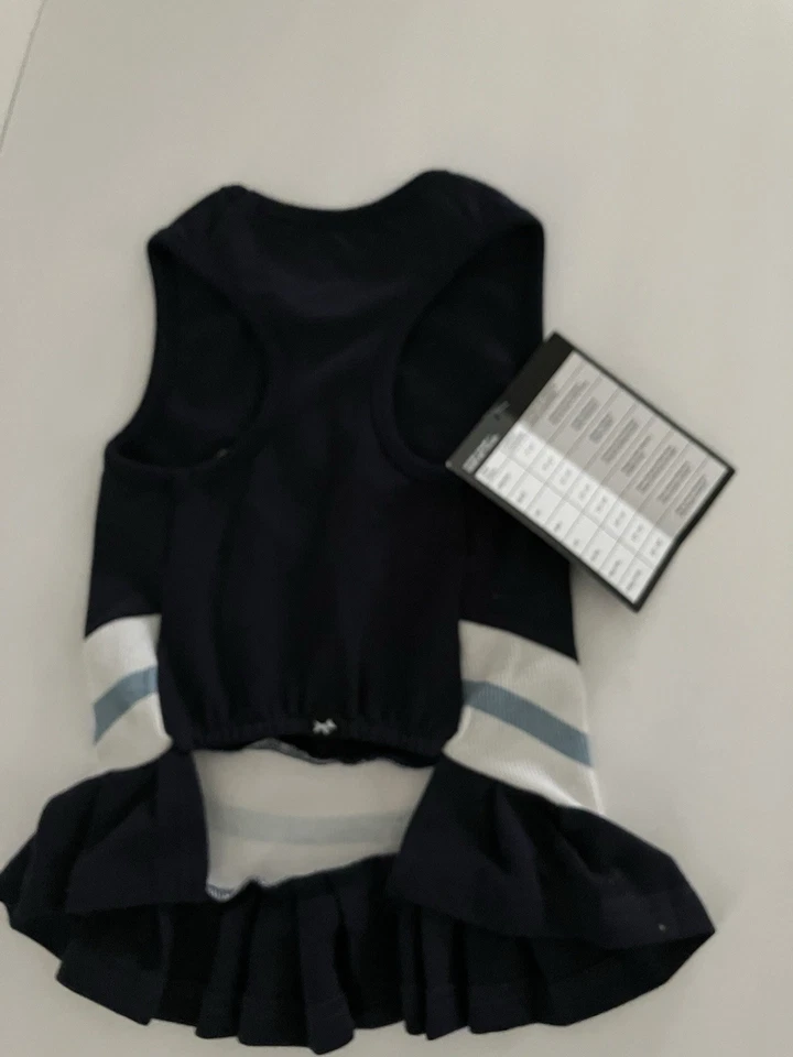 Vestido para perro con temática de tenis - nuevo con etiquetas - talla M Foto 2 de 4