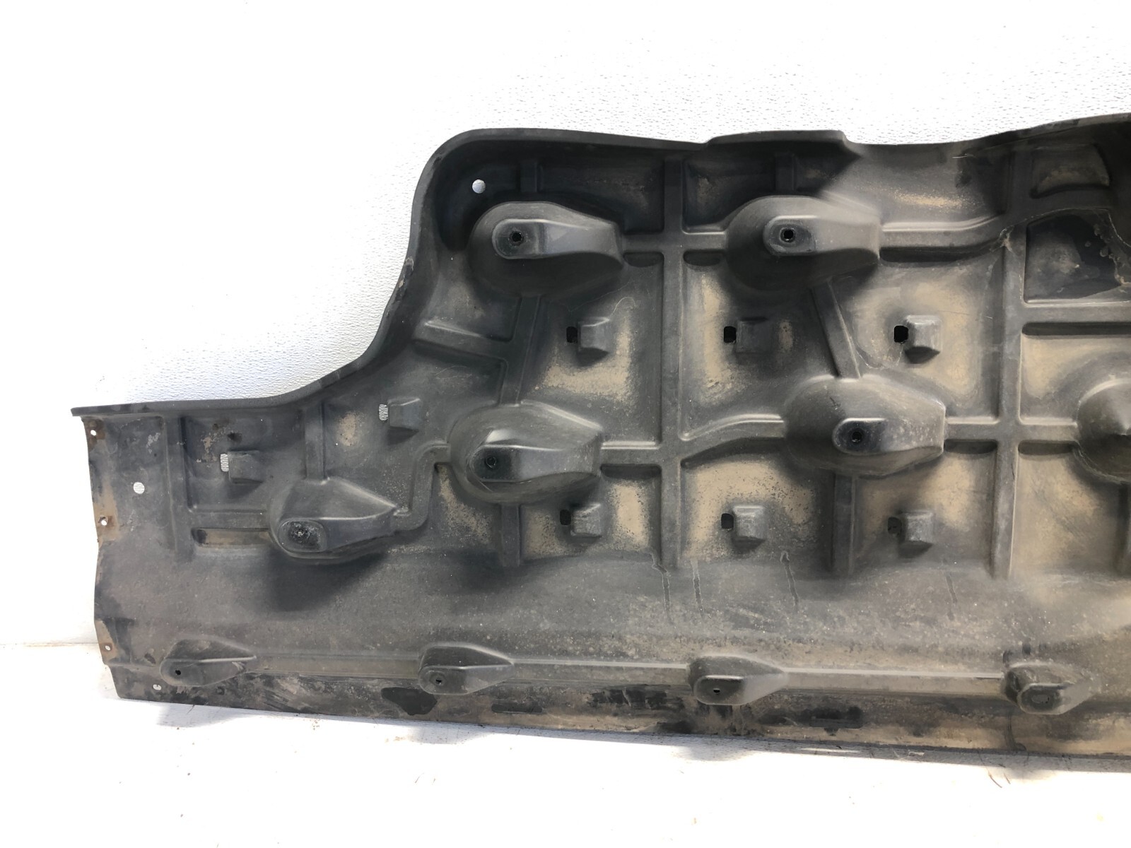 2017-2020 MASERATI LEVANTE LEFT RIGHT SIDE UNDER BODY SPLASH GUARD SHIELD OEM