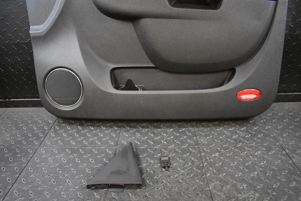 2010 - 2014 Cadillac Escalade Passenger RH Right Ebony-194 Front Door Trim Panel Foto 3 de 4