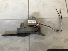 WESLO CADENCE 940 TREADMILL INCLINE MOTOR  IN GOOD WORKING ORDER