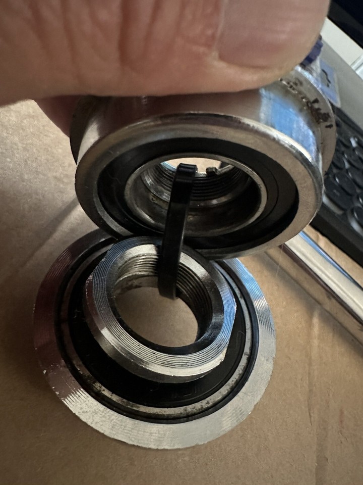 Old School BMX Tioga Sealed Bottom Bracket 24 Tpi For One Piece Cranks