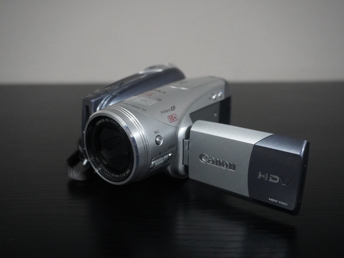 希少 動作品 キャノン Canon HDV ビデオカメラ iVIS HV20 【公式通販】