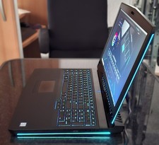 Alienware 17R4 Gaming Laptop | i7 | GTX 1070 | 16GB RAM | SSD+HDD