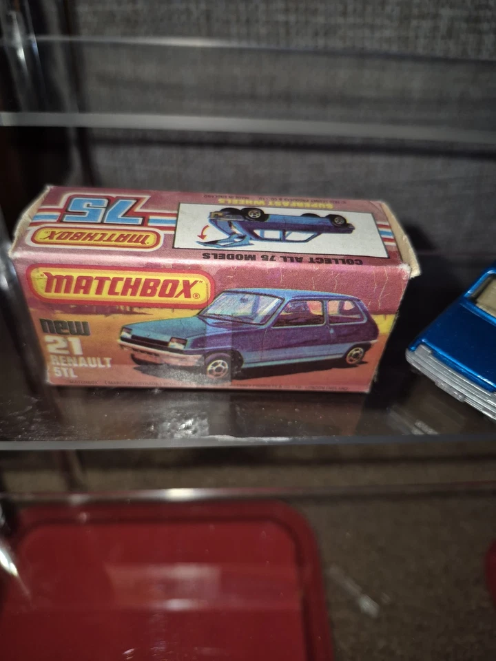 MATCHBOX SUPERFAST EN CAJA Nº 21 RENAULT 5TL COMO NUEVO Foto 2 de 4