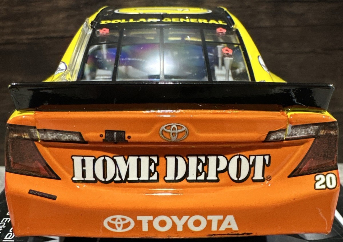 2013 MATT KENSETH #20 DOLLAR GENERAL KENTUCKY WIN 1/24 ACTION