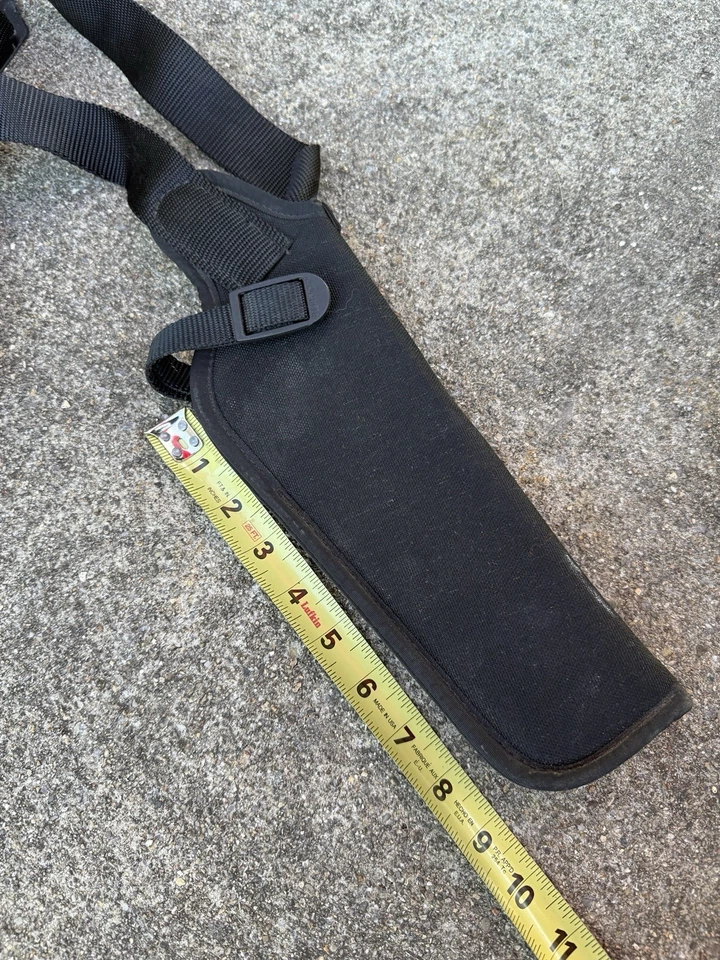 Uncle Mike's Sidekick Size 3 Shoulder Holster for Revolver Hunting - Image 4 of 4