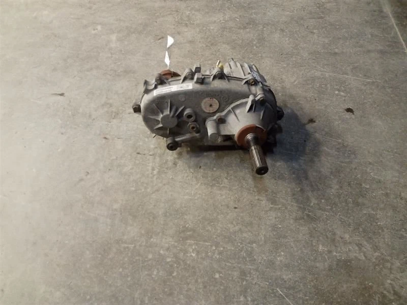 Transfer Case Model 242J from 2006 Jeep Liberty 3.7L AT 10134866 - Image 2 of 4