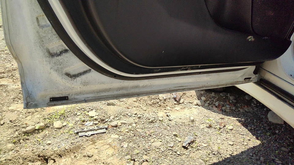 16 LINCOLN MKZ Front Door Driver Leftwhite Platinum ug - Image 2 of 2