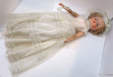 Vintage 1950s Large 22" Deluxe Reading Bride Doll w Wedding Dress Shoes Veil etc