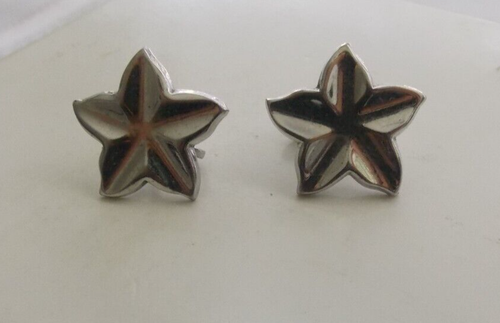 Maxamm 5th Ave. Signed Silver Tone Star Screw On Earrings #O61 - Imagen 4 de 6
