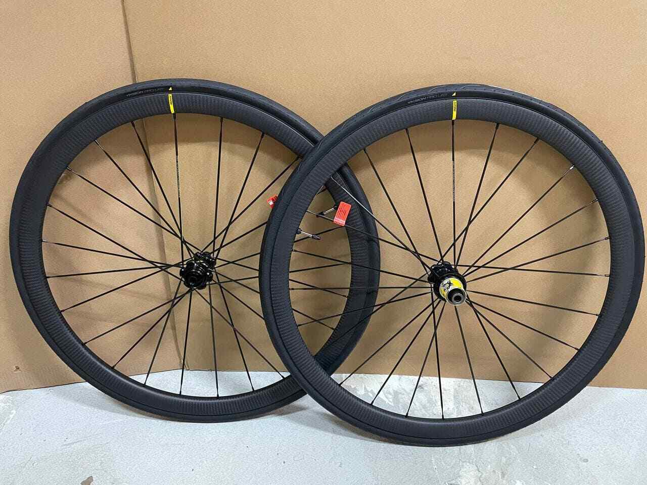 MAVIC ROAD WHEELSET KSYRIUM PRO CARBON SL UST DISC CL M11 WITH 28 INCH TIRE