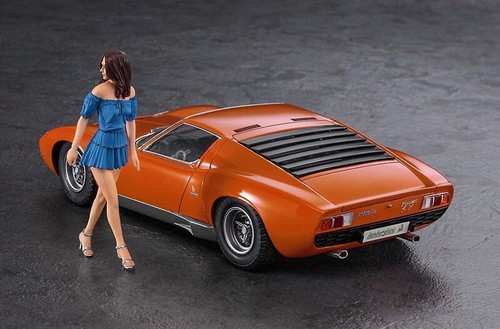 Resin Figure Kit 1/24 Car Model Ver.3 Unpainted Resin Kit - Picture 2 of 5