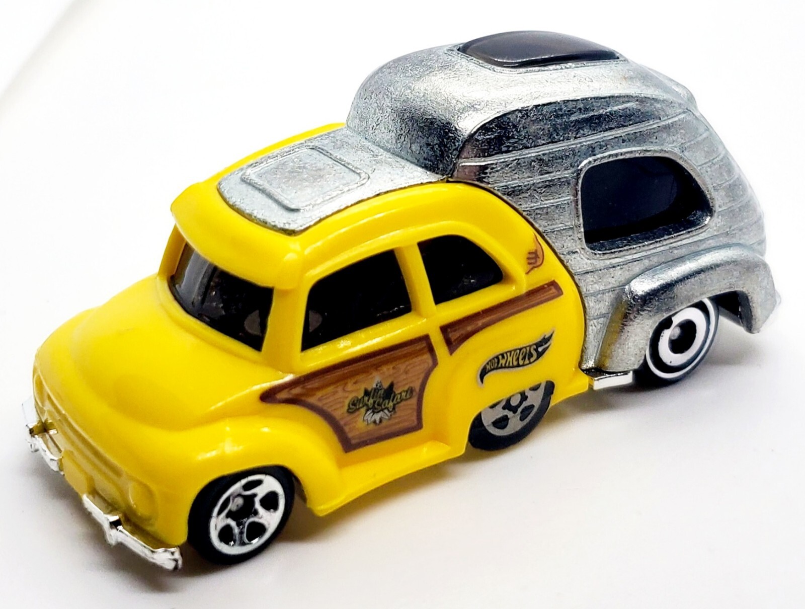 2020 HOT WHEELS RV THERE YET SURFIN' SAFARI YELLOW DIECAST 2 7/8" CAR & CAMPER