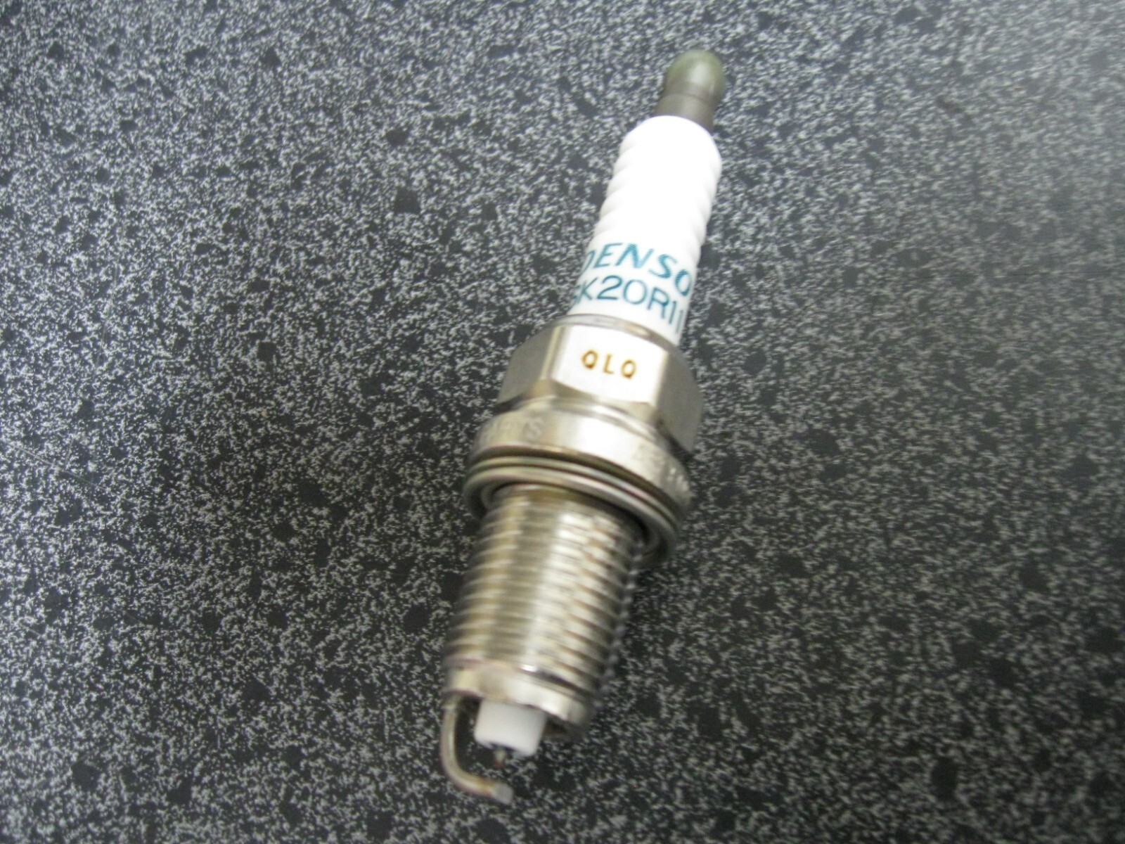 ACDelco 41-111 Iridium Spark Plug for 03-10 Pontiac Vibe