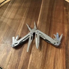 Leatherman Sidekick Multi-Tool Pliers Multitool E2B3