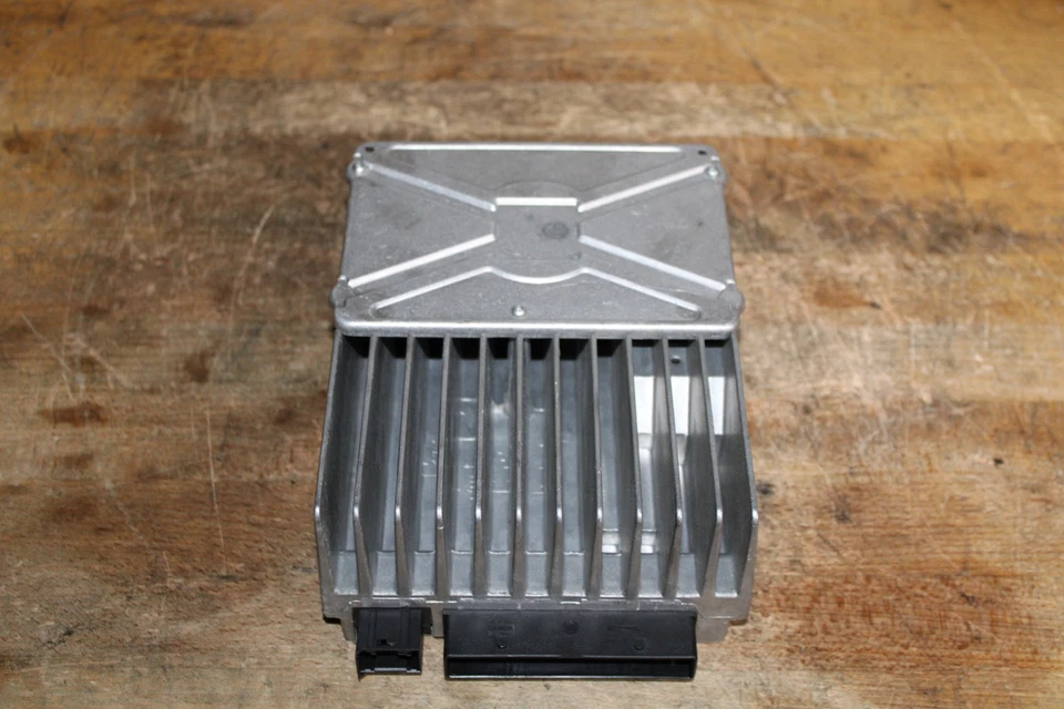 Mercedes W164 ML350 2007 amplificador Harman Becker Kardon 2518706689 Foto 3 de 4