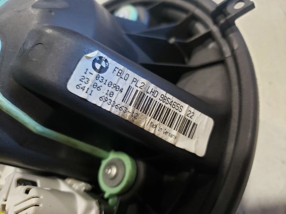 Motor soplador - BMW 323i E90 LCI 2011 automático - 09-16 OEM 693363 Foto 4 de 4