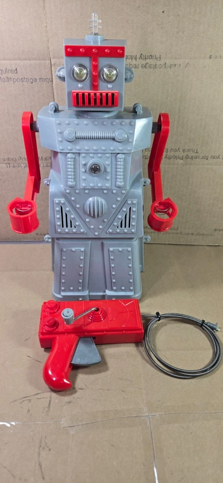 2004 Robert The Robot Complete Set - Ideal Classics Toys - Model 4049 *WORKS!!* - Image 2 of 4