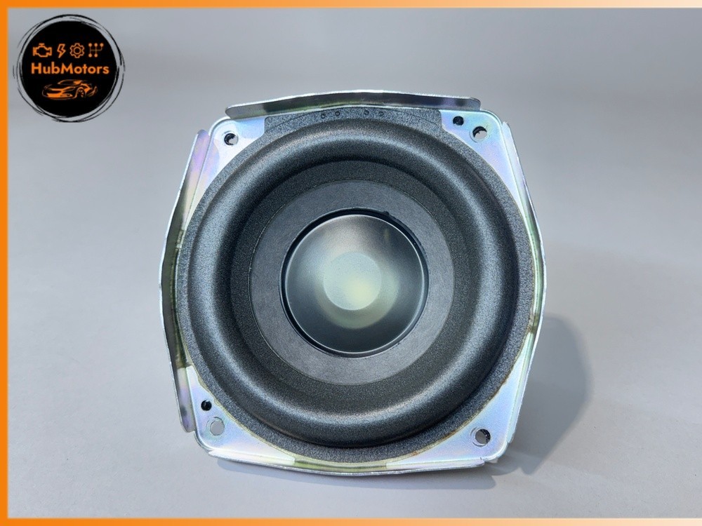 03-13 Maserati Quattroporte M139 Front Bose Subwoofer Sound Speaker 477182 OEM